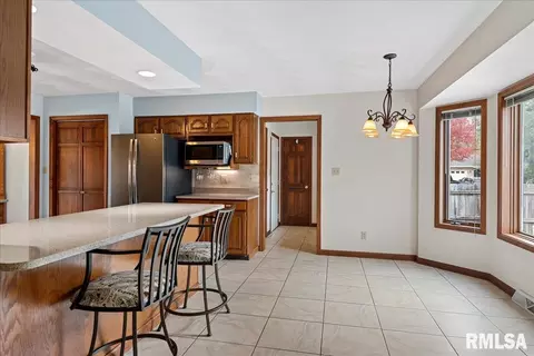 3100 Jalna Dr, Springfield, IL 62704 photo 17
