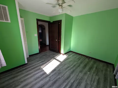 Bedroom - 1221 N Rutledge St, Springfield, IL 62702 photo 6 of 6