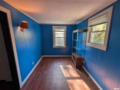 Bedroom - 1221 N Rutledge St, Springfield, IL 62702 photo 1 of 6