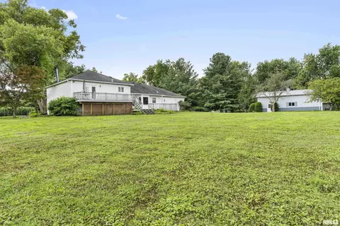 Exterior - 184 Cravens Rd, Springfield, IL 62712 photo 6 of 11