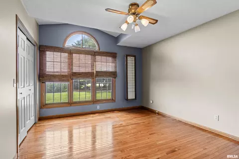 Bedroom - 184 Cravens Rd, Springfield, IL 62712 photo 4 of 7