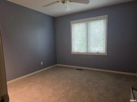 Bedroom - 602 Eagle Trce, Quincy, IL 62305 photo 3 of 4
