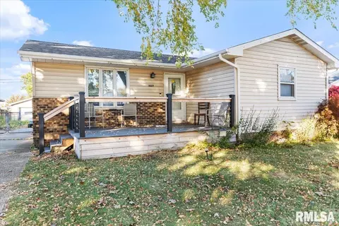 3005 Sherborn Rd, Springfield, IL 62702