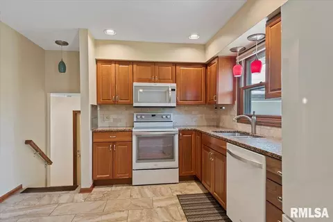 3108 Rutgers Dr, Springfield, IL 62704 photo 10