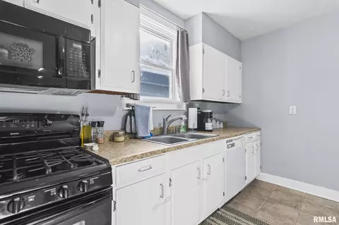 146 N State St, Springfield, IL 62702 photo 13