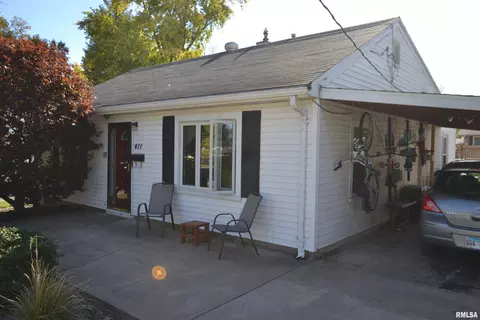 411 W Greenwood St, Jacksonville, IL 62650