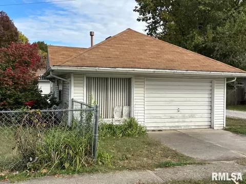 Exterior - 253 Monroe St, Auburn, IL 62615 photo 3 of 6