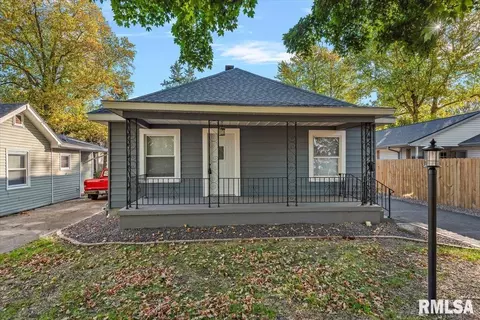 2812 Holmes Ave, Springfield, IL 62704