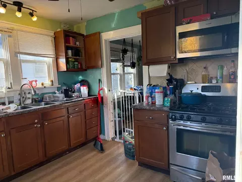 1220 N Macarthur Blvd, Springfield, IL 62702 photo 4