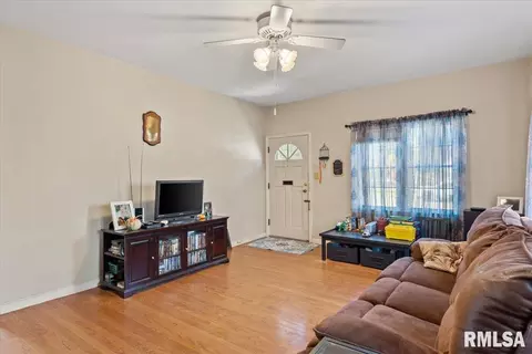 520 S Amos Ave, Springfield, IL 62704 photo 6