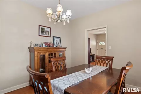 520 S Amos Ave, Springfield, IL 62704 photo 9