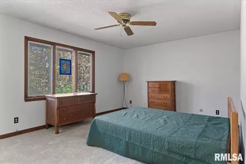 Bedroom - 2375 Sloe Rd, Springfield, IL 62707 photo 1 of 8