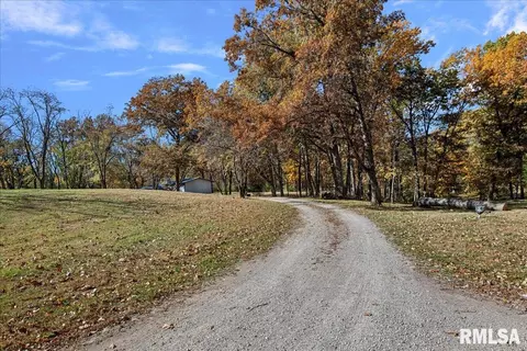 Other - 2375 Sloe Rd, Springfield, IL 62707 photo 2 of 14