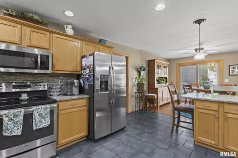 3504 Hoylake Dr, Springfield, IL 62712 photo 9