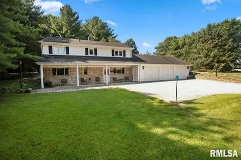 1204 W Main St, Rochester, IL 62563