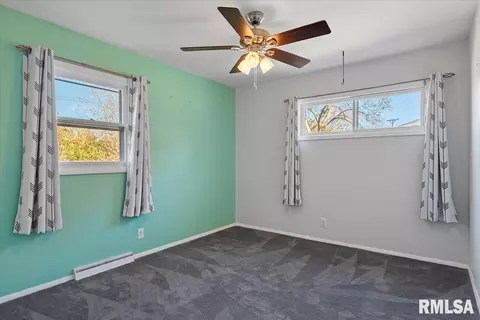 Bedroom - 627 Witherspoon Dr, Springfield, IL 62704 photo 4 of 7