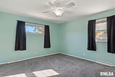 Bedroom - 627 Witherspoon Dr, Springfield, IL 62704 photo 1 of 7