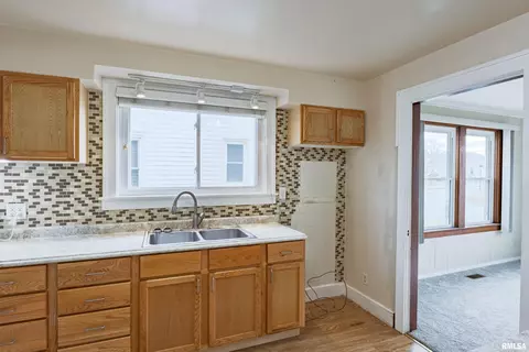Kitchen - 2017 Harrison St, Quincy, IL 62301 photo 2 of 4