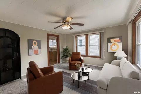 Living - 2017 Harrison St, Quincy, IL 62301 photo 3 of 5