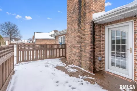 Exterior - 5002 Eagle Rdg, Springfield, IL 62711 photo 4 of 4