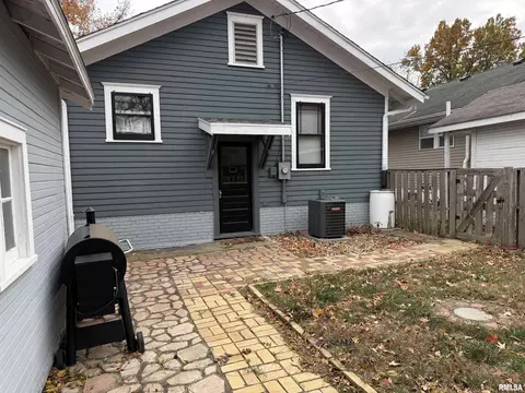 1021 W Monroe St, Springfield, IL 62704 photo 15