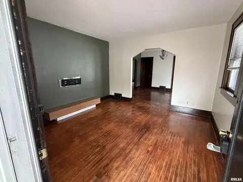 1021 W Monroe St, Springfield, IL 62704 photo 4