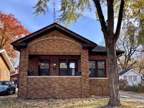 2136 S State St, Springfield, IL 62704