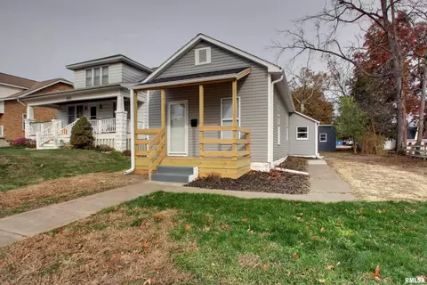 2321 Lind St, Quincy, IL 62301