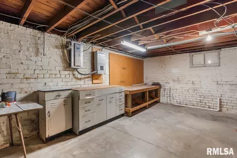 Other - 618 W Laurel St, Springfield, IL 62704 photo 3 of 7