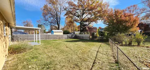 822 Kenyon Dr, Springfield, IL 62704 photo 4