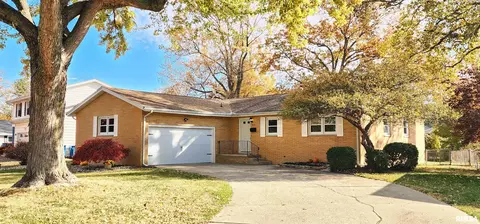 822 Kenyon Dr, Springfield, IL 62704