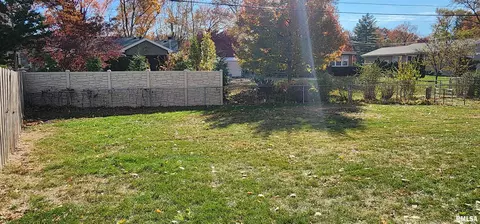 822 Kenyon Dr, Springfield, IL 62704 photo 9