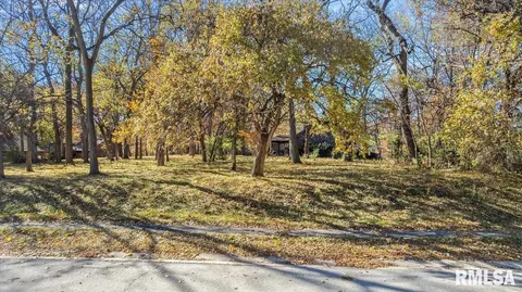 3710 W Bluffs Rd, Springfield, IL 62711 photo 7