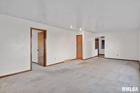 4857 Margaret Ave, Springfield, IL 62711 photo 13