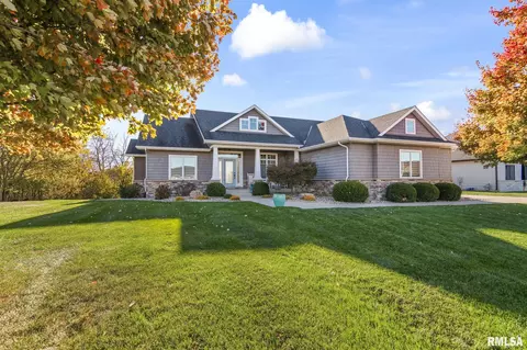 2804 Pat Tillman Dr, Springfield, IL 62711