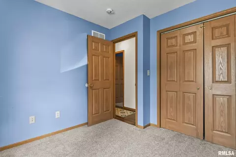 3058 Twin Lakes Dr, Springfield, IL 62707 photo 14