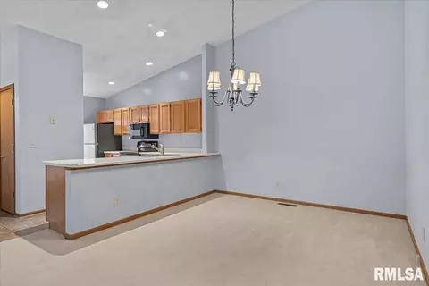 Dining - 2005 Clara Mae Ct, Springfield, IL 62707 photo 1 of 2