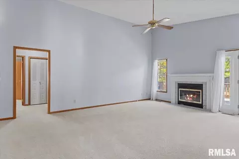 Living - 2005 Clara Mae Ct, Springfield, IL 62707 photo 1 of 3