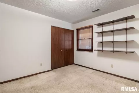 Bedroom - 137 N Douglas Ave, Springfield, IL 62702 photo 2 of 6
