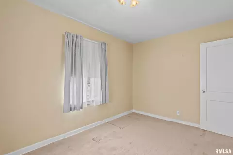 Bedroom - 2937 S 3rd St, Springfield, IL 62703 photo 3 of 7