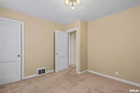 Bedroom - 2937 S 3rd St, Springfield, IL 62703 photo 7 of 7