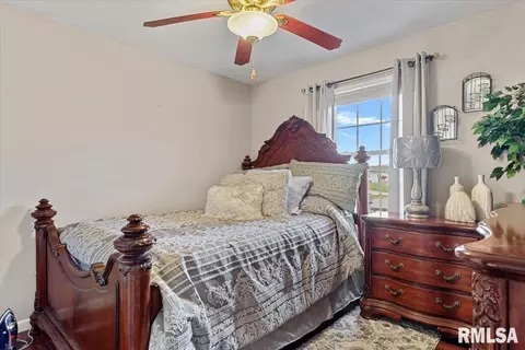 Bedroom - 2612 Steiler Pl, Springfield, IL 62703 photo 4 of 7