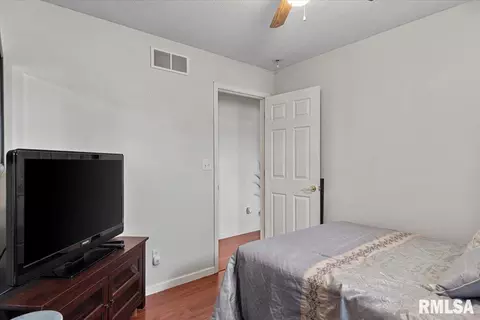 Bedroom - 2612 Steiler Pl, Springfield, IL 62703 photo 7 of 7
