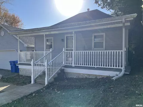 606 W Madison St, Athens, IL 62613