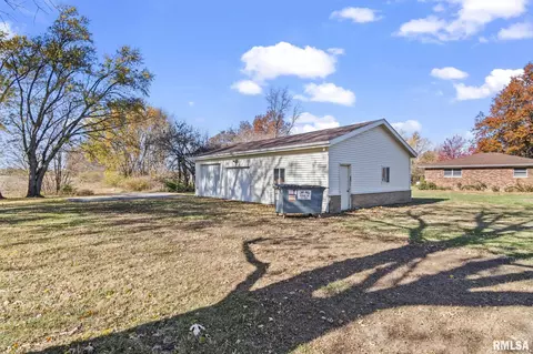 6637 N Walnut St, Springfield, IL 62707 photo 41