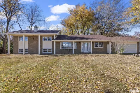 6637 N Walnut St, Springfield, IL 62707 photo 3