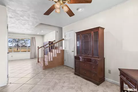 6637 N Walnut St, Springfield, IL 62707 photo 7