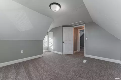 320 W Kickapoo St, Lincoln, IL 62656 photo 16