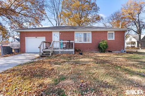 105 N Second Cross St, Mechanicsburg, IL 62545