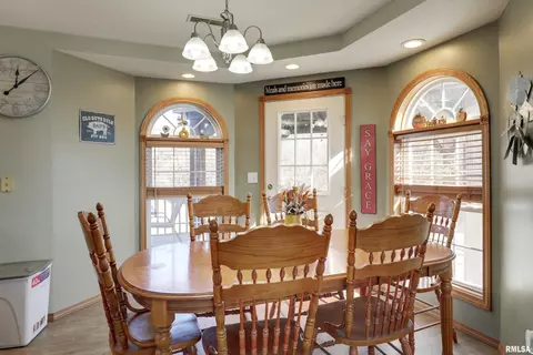Dining - 2882 E 1100th St, Loraine, IL 62349 photo 1 of 1